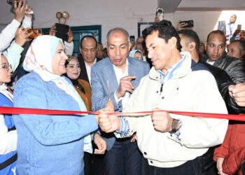 وزير الرياضة ومحافظ المنيا يتفقدان مركز شباب المدينة (أ) خلال زيارته التفقدية لمحافظة المنيا