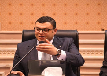 وزير الإسكان يُتابع المشروعات الجاري تنفيذها بمنطقة الحزام الأخضر بمدينة 6 أكتوبر