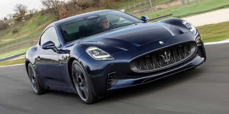 توقف إنتاج سيارات فيات ومازيراتي الكهربائية