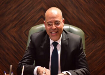 وزير العمل يُعلن استخراج شهادات “مزاولة الحرفة” و”مستوى المهارة ” بالمجان لـ 7516 عاملًا في”الضبعة”