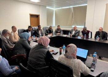 رئيس جهاز مدينة حدائق العاصمة يلتقي عدداً من سكان المدينة لبحث مطالبهم ومقترحاتهم