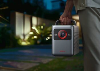 نيبولا كوزموس 4K SE