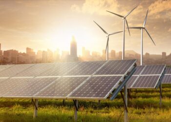 أستاذ هندسة الطاقة: الدولة تستهدف التحول إلى الطاقة المتجددة لمواجهة تغير المناخ