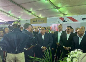 رئيس الوزراء يتفقد معرض “صُنع في بورسعيد”