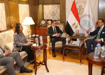 رئيس هيئة الرعاية الصحية يلتقي المدير العام لشركة فياتريس في مصر لبحث سبل تعزيز التعاون المشترك لعام 2025
