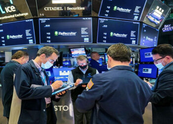 تراجع الأسهم الآسيوية رغم جهود الصين لدعم الإقراض والاستثمار