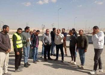 مسئولو “الإسكان” يتابعون مشروعات المرافق والطرق لتعظيم الاستفادة من الأراضي بمدينة الشروق