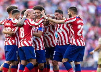 أتلتيكو مدريد يواجه إشبيلية في الدوري الإسباني