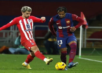 موعد مباراة برشلونة وأتلتيكو مدريد الليلة في الدوري الإسباني