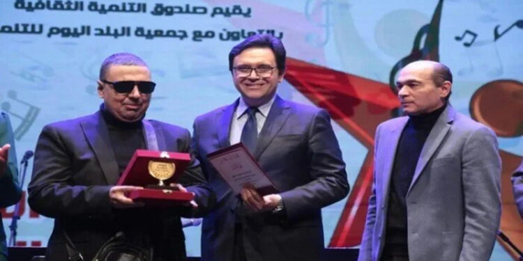 وزير الثقافة يسلم جوائز الدورة السابعة لمسابقة الصوت الذهبي لذوي القدرات الخاصة