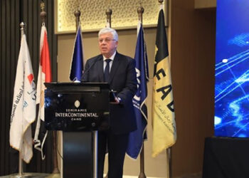 وزير التعليم العالي يشهد افتتاح المنتدى الاقتصادي لجامعة النهضة