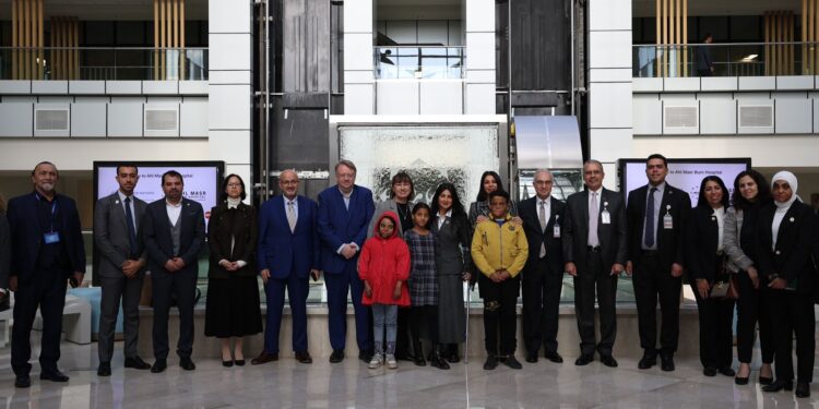 وفد من الأمم المتحدة في مصر يزور مستشفى “حروق أهل مصر”