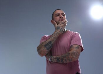 أحمد الفيشاوي : مزورتش قبر والدي ولا مرة ولو روحت ممكن أطب ساكت