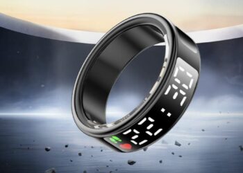 إطلاق أول خاتم ذكي في العالم مزود بشاشة