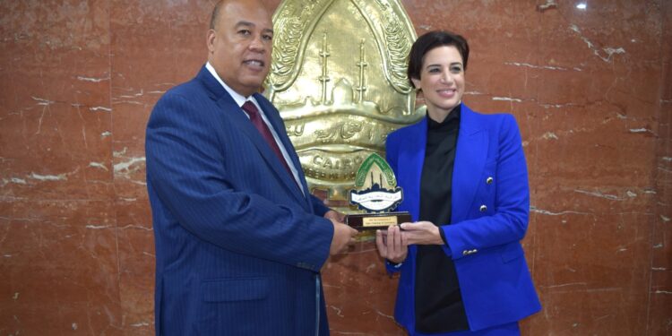 غرفة القاهرة تستقبل سفيرة قبرص لبحث سبل تعاون جديدة استثماريًا وتجاريًا