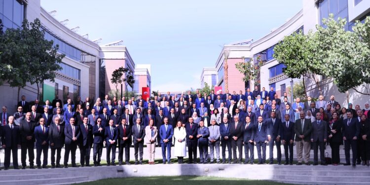 وزير الاتصالات يشهد حفل تخرج الدفعة الأولى من المبادرة الوطنية “قادة مصر الرقمية”