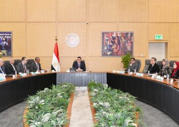 وزير الإسكان يؤكد على أهمية سرعة الانتهاء من ملف تقنين وتوفيق أوضاع الأراضي