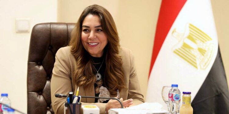 وزيرة التنمية تعتمد أكبر حركة فى تاريخ المحليات تتضمن 184 قيادة محلية بالمحافظات