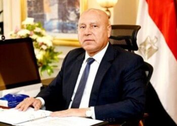 غداً.. لقاء وزير الصناعة والنقل مع المستثمرين الصناعيين بمحافظة بورسعيد