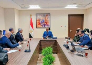 نائب وزير الإسكان يلتقي ممثلي أحد التحالفات العالمية المتخصصة في تنفيذ مشروعات المرافق