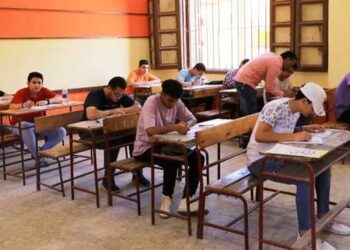 استعدادا لامتحانات نصف العام.. التعليم تطبق إجراءات صارمة للحفاظ على أمن المدارس| فيديو