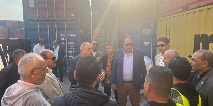 محمد العرجاوي: المستوردون يدعمون توجيهات رئيس الوزراء وقرار وزير الاستثمار والمالية بالعمل طوال أيام الأسبوع