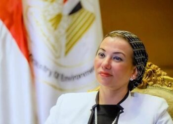 وزيرة البيئة تستعرض مؤشرات تنفيذ الخطة العاجلة للحد من نوبات تلوث الهواء الحادة