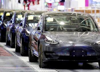 ارتفاع كبير في مبيعات السيارات الكهربائية عالميًا