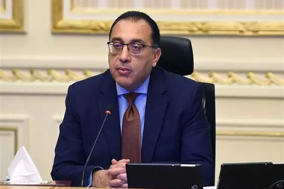 رئيس الوزراء يصل المحلة الكبرى لتفقد مصانع الغزل والنسيج بعد رفع كفاءتها