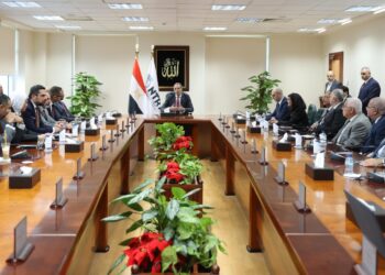 وزير الاتصالات يشهد توقيع شركات المحمول على آليات جزاءات الجودة التى أقرها الجهاز القومى لتنظيم الاتصالات