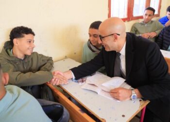 وزير التربية والتعليم يتابع انتظام العملية التعليمية في عدد من المدارس بالإسماعيلية