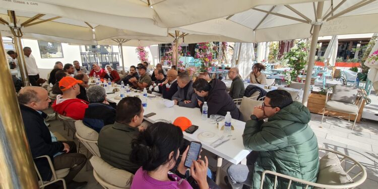 شاكر : أورانج أول شركة أتاحت التعاقد على eSIM عبر تطبيقها الإلكتروني