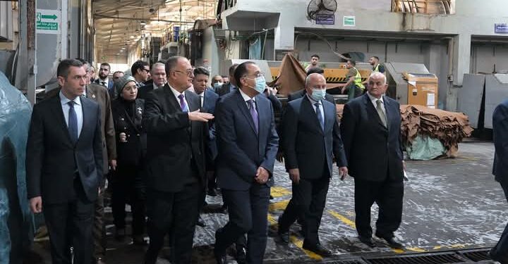 محمود سرج: قفزة في صادرات قطاع صناعة المنتجات والملابس الجلدية والأحذية والفوندي بنسبة 1500% خلال الفترة الماضية