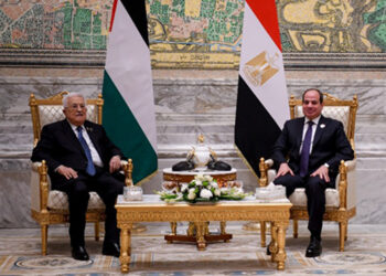 الرئيس السيسى وأبو مازن يشددان على رفض أي محاولات لتهجير الفلسطينيين