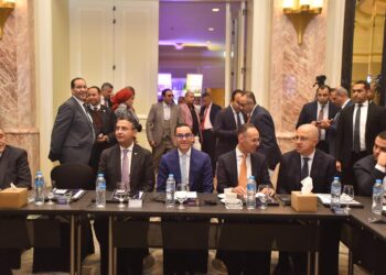 وزير الاستثمار والتجارة الخارجية يشارك في المؤتمر الثالث للصناعات الغذائية «غذاء مصر»