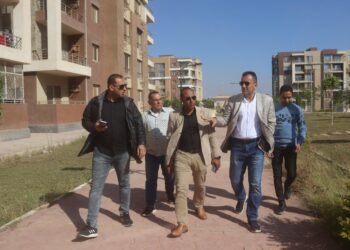 رئيس جهاز العاشر من رمضان يتفقد سير العمل بالمحاور الرئيسية ودار مصر والمنطقة الصناعية