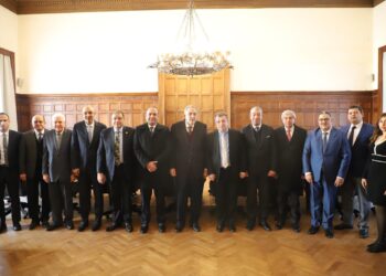 “غرفة الإسكندرية” تستضيف سفير أرمنيا لبحث سبل التعاون بين الجانبين