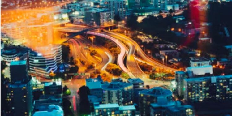 إريكسون تتيح التحول إلى السحابة الأصلية باستخدام حل Compact Packet Core الجديد