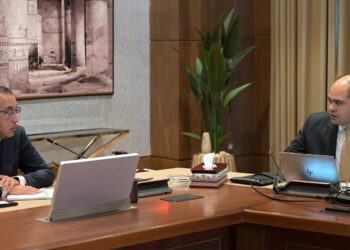 رئيس الوزراء يستعرض مع رئيس جهاز حماية المنافسة أبرز الجهود على المستوى الدولي