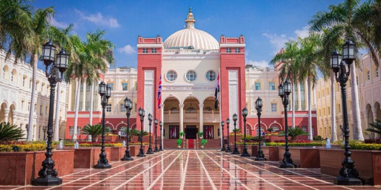 الجامعة البريطانية تحتفل بإبداع طلاب الإعلام في عرض خاص للأفلام الوثائقية بحضور مدير مهرجان لندن وعلا الشافعي