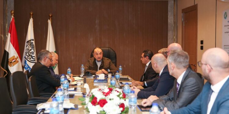 وزير قطاع الأعمال يلتقي وفدا من “MTG” العالمية و”الفولاذ الصناعية” لبحث سبل التعاون في رفع تركيز خام الحديد وتعظيم القيمة المضافة