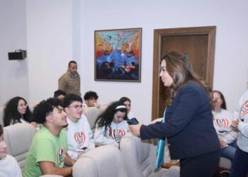 وزيرة التنمية المحلية تستقبل وفداً من طلاب مدرسة “فيلوباتير” المصرية بكندا
