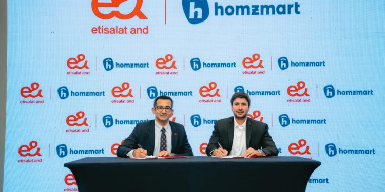 شراكة استراتيجية بين “إي آند للتكنولوجيا المالية والتطبيقات الرقمية ” و هومزمارت
