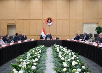 وزير النقل  يبحث مع وزير الصناعة البيلاروسي ووفود  5 شركات بيلاروسية سبل  تعزيز التعاون