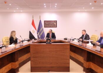 وزير الاتصالات يشهد توقيع مذكرة تفاهم بين إيتيدا وفاوندفر العالمية لتوسيع عملياتها في مصر