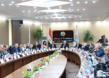 وزير التعليم العالي يترأس اجتماع المجلس الأعلى للجامعات بجامعة أسوان