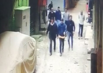 زوج يقتل زوجته في مدخل عقار بعين شمس