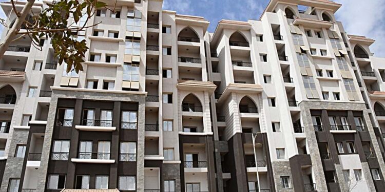 وزير الإسكان يتابع موقف عددٍ من المشروعات التى تنفذها شركة المقاولون العرب بعدد من المدن الجديدة