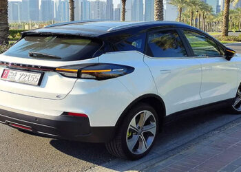 جيلي جيومتري سي 2025 تظهر لأول مرة