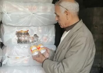 حماية المستهلك يضبط مخزن  لتعبئة الزيوت مجهولة المصدر  بمحافظة الشرقية